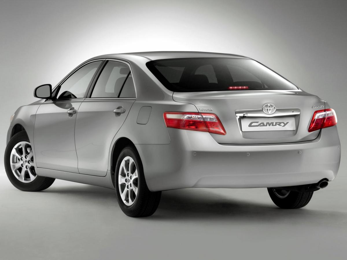 Toyota Camry technical specifications and fuel economy